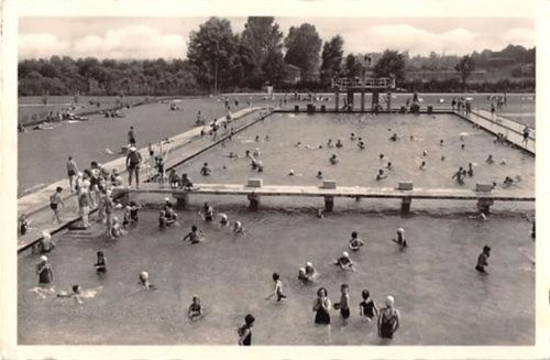 Rastatt. Schwimmstadion gelaufen. Gute Erhaltung.