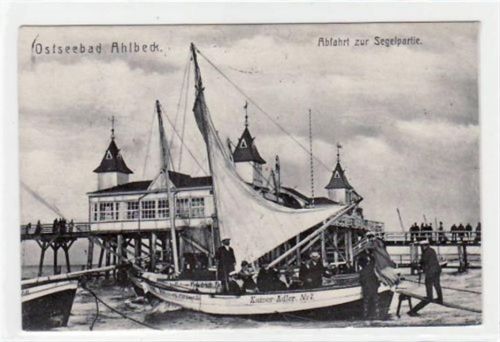 Ahlbeck Ostseebad Ahlbeck mit Abfahrt zur Segelpartie gelaufen 1905. Leichte Stempelspuren oben links, sonst gut erhalten.