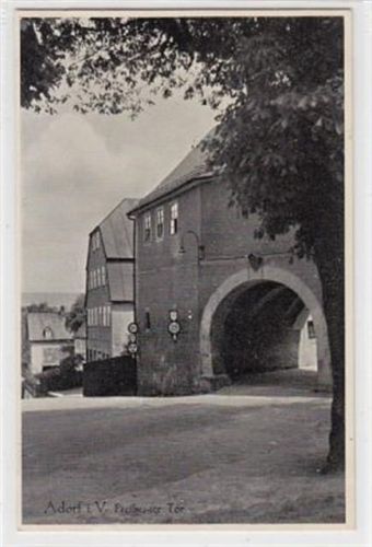 Adorf Adorf im Vogtland. Freiberger Tor gelaufen, 1937. Ecken mit Albumabdrücken, leichter Stempeldurchdruck, sonst gut erhalten