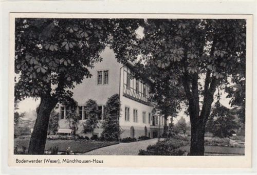Bodenwerder Bodenwerder an der Weser. Münchhausens - Haus. ungelaufen Nachkriegskarte. Gute Erhaltung.