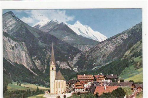 Heiligenblut mit Blick auf die Kirche gelaufen von 1935. leichte Eckabschürfungen, sonst gut erhalten