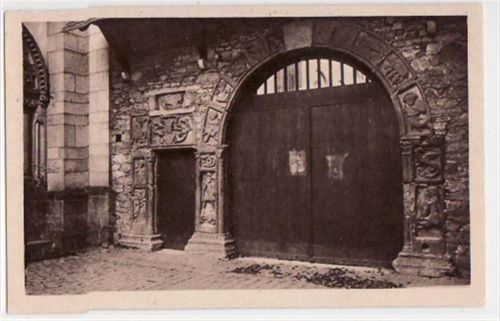 Remagen Remagen am Rhein mit altem Portal bei der Pfarrkirche ungelaufen Gute Erhaltung.