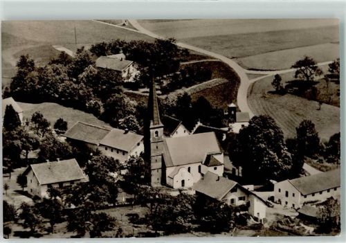84570 W8261 Grünbach , Kr Mühldorf a Inn Foto AK Fliegeraufnahme Kirche