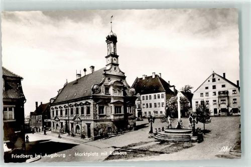 Friedberg Marktplatz mit Rathaus