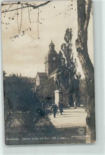Stockholm Jakobs kyrka och Karl XII staty