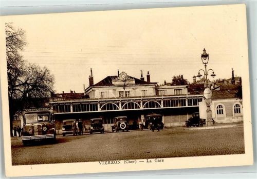 18100 Vierzon - Bahnhof Oldtimer