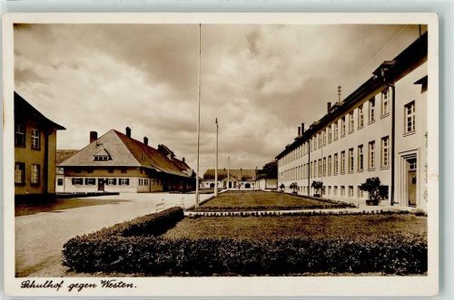 91746 W8825 Triesdorf - Kreisackerbauschule Landwirtschaftliche Lehr- und Versuchsanstalt des Kreises Ober- und Mittelfranken Schulhof