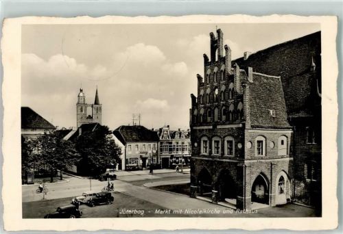 Jüterbog Markt Nicolaikirche Rathaus Oldtimer