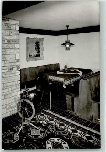 Burgberg Gasthaus Sonnenhalde Gaststube Spinnrad Foto Orginal aus Archiv eines Ansichtskartenverlags Ort handschriftlich