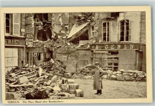 Verdun Place Mazel nach dem Bombardement