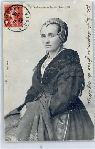 Tours-en-Savoie Costumes