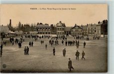 02500 Hirson - La Place Victor Hugo et les Joueurs de Boules