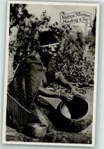 Kapstadt Cape Town - Native Woman Mending a Pot Ort lt. Verlag