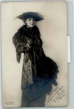 Prinzessin Adelheid in Pelzmode Adel Sa. Mein. 1915