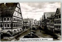 71229 W7250 Leonberg , Württ - Marktplatz m. Brunnen Omnibus VW Käfer