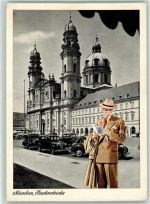 W8000 München CA Damen und Herren Kleidung , Kirche Theatinerkirche Werbung Mode Fotomontage AK