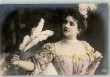 Frau Fächer NPG Nr.141-2 Reutlinger (Paris)