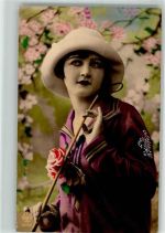 Frau Rose Hut Nr.5155 A. Noyer