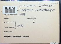 27472 W2190 Duhnen FOTO KEINE AK Foto montiert auf Karton Wattwagen vor der Jugendherberge Fotograf Otto Schulze