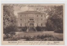Bad Salzbrunn / Szczawno-Zdrój - Kreis Waldenburg / Walbrzych. Brunnenhof gelaufen. Gute Erhaltung.