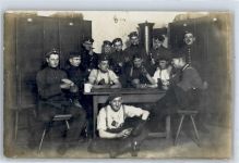 Soldaten Uniform Rauchen Skat Privatfoto AK