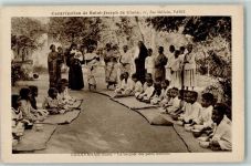 Tindivanam La becquee des petits oisillons Congregation de Saint-Joseph de Cluny Motiv Indien
