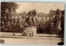 W6000 Frankfurt am Main Dahinter der Kaiserkeller Bismarckdenkmal