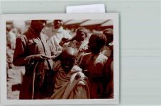 Privatfoto KEINE AK 8 x 11 cm 1927 Haarschneider Friseur