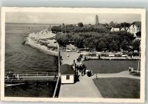 24235 W2304 Laboe Foto AK Promenade mit Marineehrenmal