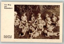 W1000 Charlottenburg Eine Schar Kleinkinder im Garten Kaiserin-Auguste-Victoria-Haus Reichsanstalt zur Bekämpfung der Säuglings- und Kleinkindersterblichkeit Hilfsorganisation