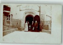 Frau Kind Kellner Gastronomie Privatfoto AK
