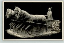 Römerwagen mit Pferd Schneeskulptur 1933 Foto AK