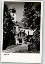 83313 W8227 Maria Eck , Kr Traunstein, Oberbay Foto AK Mönch vor der Klosterkirche Maria Eck