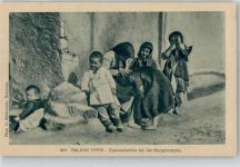 Zigeunerfamilie Morgenwäsche Kind Zigeuner