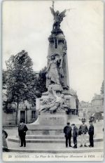 02200 Soissons - La Place de la Republique Monument Denkmal