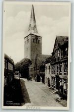 29525 W3110 Uelzen , Lüneburger Heide - Pastorentraße mit Kirchturm