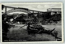 Porto Gebrauchsspuren Ponte Maria Pia e barco rabelo Eisenbahnbrücke Boot