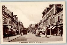41200 Romorantin-Lanthenay Gebrauchsspuren Rue Georges Clemenceau Oldtimer LKW