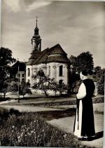 88690 W7772 Birnau Foto AK Cistercienser-Pater vor der Wallfahrtskirche