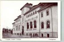 12045 Fossano - Justizgebäude