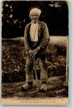 Nr. 1519 Edition Le Goubey Nr. 4221 La Normandie Pittoresque Typen Holzschuhe Motiv Frankreich