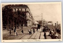 48600 Laval-Atger - Strassenbahn
