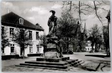 47441 W4130 Moers - Denkmal der Kurfürstin Luise-Henriette