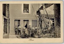 89800 Beine - Halbzerschossenes Wohnhaus Soldaten