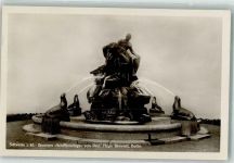 19053 O2750 Schwerin , Meckl - Brunnen Schiffbrüchige v. Prof Hugo Berwald