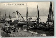 33000 Bordeaux - Blick zum Hafen Fischerboot