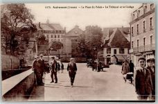 23200 Aubusson - la Place du Palais le Tribunal et le College Oldtimer