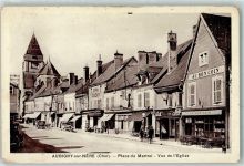 18700 Aubigny-sur-Nere - Place du Martroi Blick zur Kirche Oldtimer