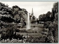 66111 W6600 Dudweiler , Saar Foto AK Stadtpark mit Wasserfontaine