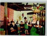 Wienerwald-Schnellrestaurants Kellnerin in Tracht mit Bier und Brathändl Lebensmittel Werbe AK